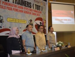 Strategi Bawaslu Kota Gorontalo: Tingkatkan Profesionalisme Panwascam melalui ToT PTPS