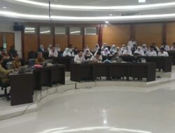 Ridwan Monoarfa Dukung Pengembangan Mahasiswa Keperawatan dengan Bahasa Asing untuk Memenuhi Kebutuhan Global