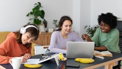 4 Alasan Mengapa Gen-Z Lebih Memilih Freelance daripada Kerja Kantoran