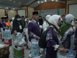 Wabup Asahan Sambut Kedatangan Jamaah Haji Kloter 15 di Tanah Air