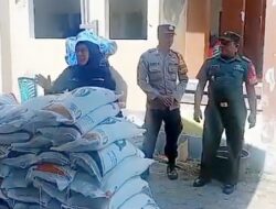 Perum Bulog Cabang Indramayu Salurkan Bantuan Beras 20 Kg Di Desa wanasari
