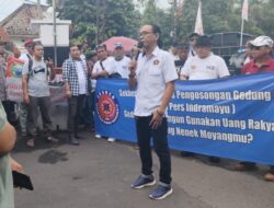 100 Wartawan Geruduk Pendopo Indramayu, Tolak Pengosongan Graha Pers Indramayu