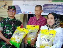 Pinca Bulog Pastikan Harga Beras SPHP Stabil di Pasar Baru Indramayu