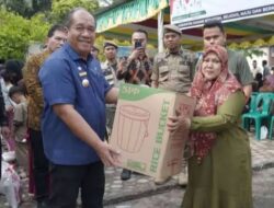 Bupati Asahan Serahkan Fasilitas Bantuan Sosial Pembangunan Ekonomi Masyarakat 2025