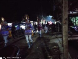 kreatif dan meriah pawai karnaval HUT RI ke 80 blok buer tenajar Indramayu