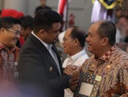 Gubsu Serahkan DBH ke Bupati Asahan