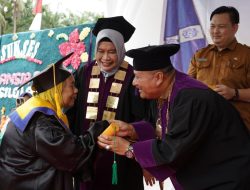 Wabup Asahan Wisuda 25 Lansia