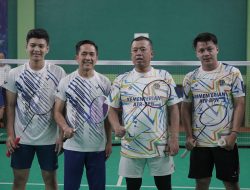 Menteri Nusron dan Wali Kota Palembang Tunjukkan Semangat Sportivitas di Lapangan Bulu Tangkis PORNAS KORPRI XVII