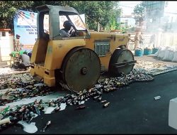 Pemusnahan 1,6 Juta Batang Rokok Ilegal dan Ribuan Botol Minuman Beralkohol di Indramayu