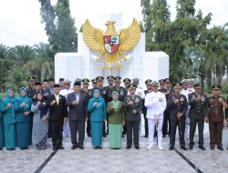 Forkopimda Asahan Peringati Hari Pahlawan dengan Upacara dan Ziarah di TMP Kisaran