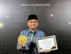 Bupati Anton Saragih Terima Penghargaan Level Madya, Segini Capaian UHC di Simalungun