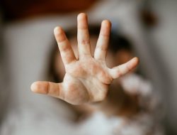 Dari Broken Strings Hingga Epstein Files: Child Grooming sebagai Alarm bagi Umat dan Generasi