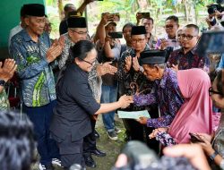 Usai Lawan Mafia Tanah, Sertipikat Mbah Tupon Akhirnya Kembali