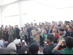 Bupati Syah Afandin Temui Korban Banjir, Siap Perjuangkan Pendataan Ulang Bantuan