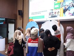 Pertamina IT Bitung Dorong Kemandirian Kelompok Binaan Lewat Pelatihan Dekorasi Acara