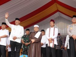Syah Afandin Hadiri Tabligh Akbar UAS, Momentum Religius Satukan Masyarakat Langkat