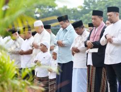 Gubernur Bobby Nasution Salat Iduladha Bersama Ribuan Warga Binjai, Pemprov Sumut Salurkan 167 Hewan Kurban