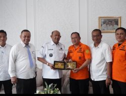Syah Afandin Raih Penghargaan Basarnas atas Penanganan Banjir Langkat
