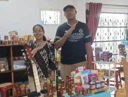 Petugas Paviliun Taput Bangga Layani Pengunjung di PRSU ke-50