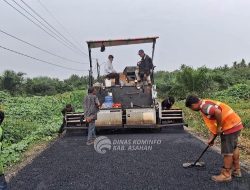 Pemkab Asahan Aspal 2 Ruas Jalan di Rawang