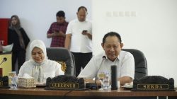 Isu Politik Memanas di Gorontalo, Gusnar-Idah Buktikan Tetap Kompak Lewat Rapat Pemprov
