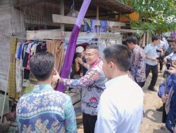Wamen Ossy Serahkan 40 Sertipikat untuk MBR di Kabupaten Banjar, Dukung Program Tiga Juta Rumah