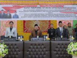 Wakil Walikota Kotamobagu Hadiri Paripurna DPRD Dalam Rangka Mendengarkan Pidato Kenegaraan