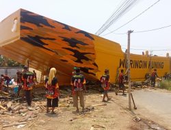 Peresmian Kapal Tongkang “Weringin Kuning” Dihadiri Ketua MPC PP Dan Bendahara MPC