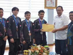 Harumkan Indonesia di Asian Games 2026, Atlet Takraw Gorontalo Terima Bonus dari Gubernur Gusnar