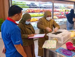 Lindungi Konsumen, DKPTPH Provinsi Gorontalo Lakukan Pengujian Keamanan Pangan Buah Impor