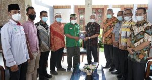 Bupati Asahan Terima 500 Al-Qur’an dari Pemuda PUI Provsu dan Akan Segera Disalurkan