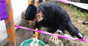 Bupati Nelson Letakkan Batu Pertama Gedung Perpustakaan