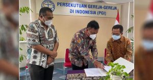 Gubernur Sulut dan Ketua Umum PGI Teken MoU