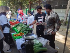 Bantu Warga Promosikan Hasil Pertanian, Dinas Pertanian Kabgor Gelar Pasar Tani