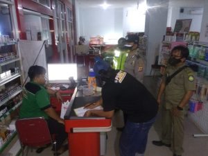 Polsek Terisi Berikan Teguran Tertulis Terhadap Pelanggar Prokes