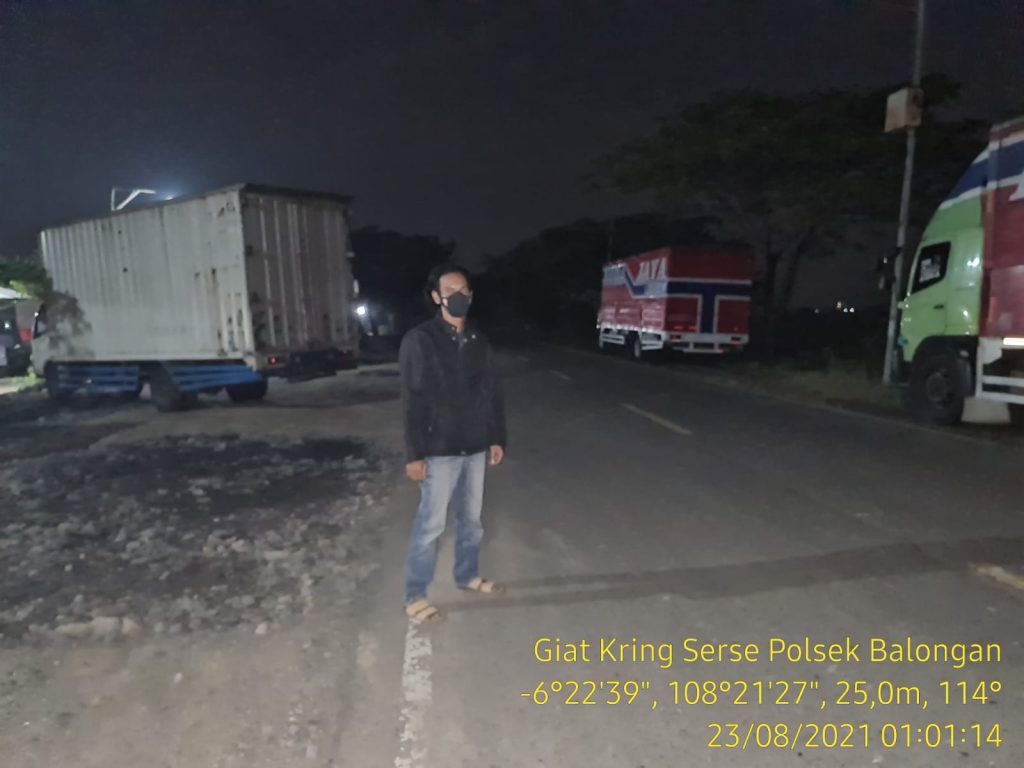Polsek Balongan Tingkatkan Pelayanan Dalam Segi Keamanan Dengan Giat Patroli Kring Serse