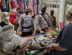 Kegiatan Penerapan Prokes di Pasar Tradisional Oleh Polsek Sukagumiwang