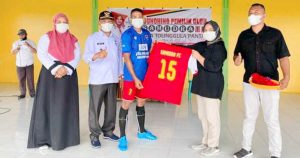 Fatri Botutihe Pimpin Tim Sepakbola Samudra FC Tolinggula Pantai