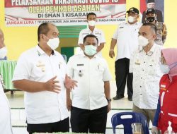 Hadapi PTM, Pelajar SMA Divaksin Covid-19 di Asahan