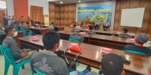 Nelayan di Gorut Dilatih Membuat Perahu Fiber