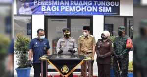 Wabup Syah Puji Layanan Permohonan SIM di Trenggalek