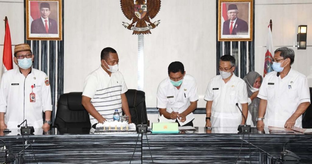 Sertijab Kadis Kominfo Gorut, Sumitro Datunsolang Gantikan Robin Daud